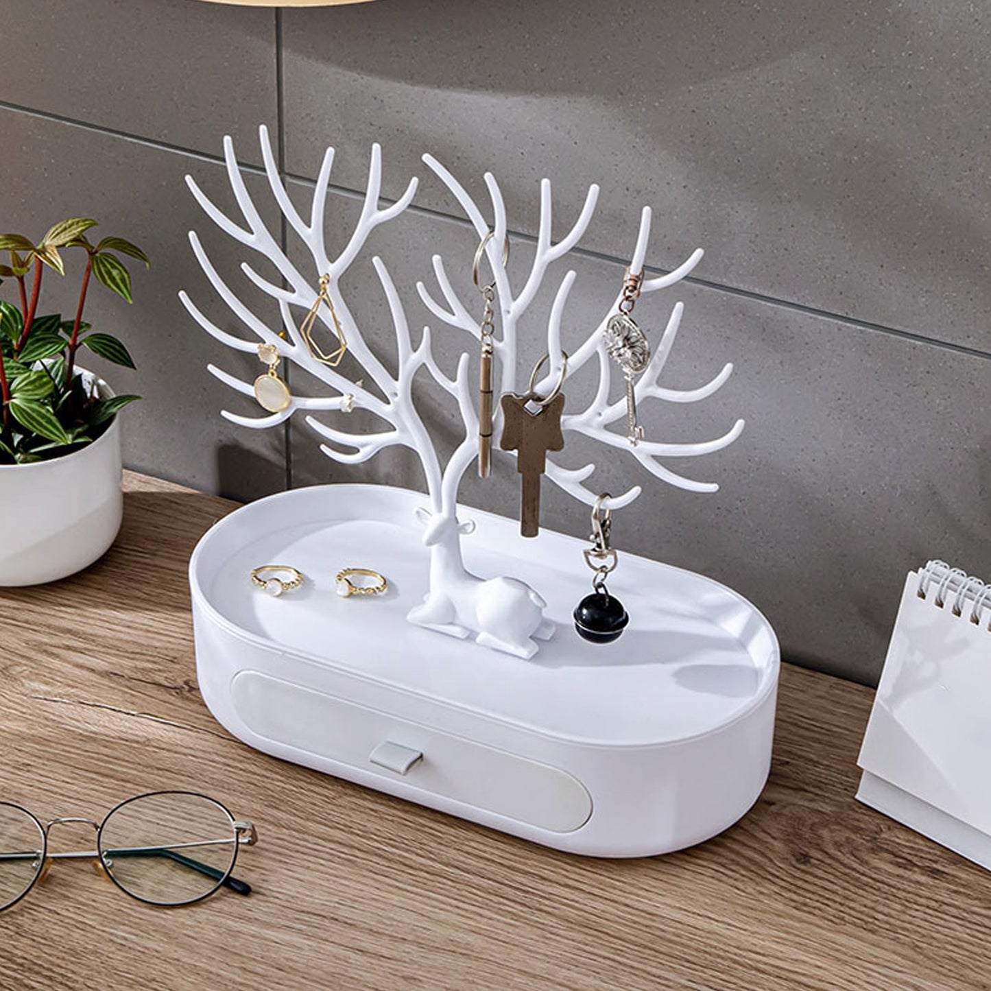 Antler™ - Tree-shaped Display Stand